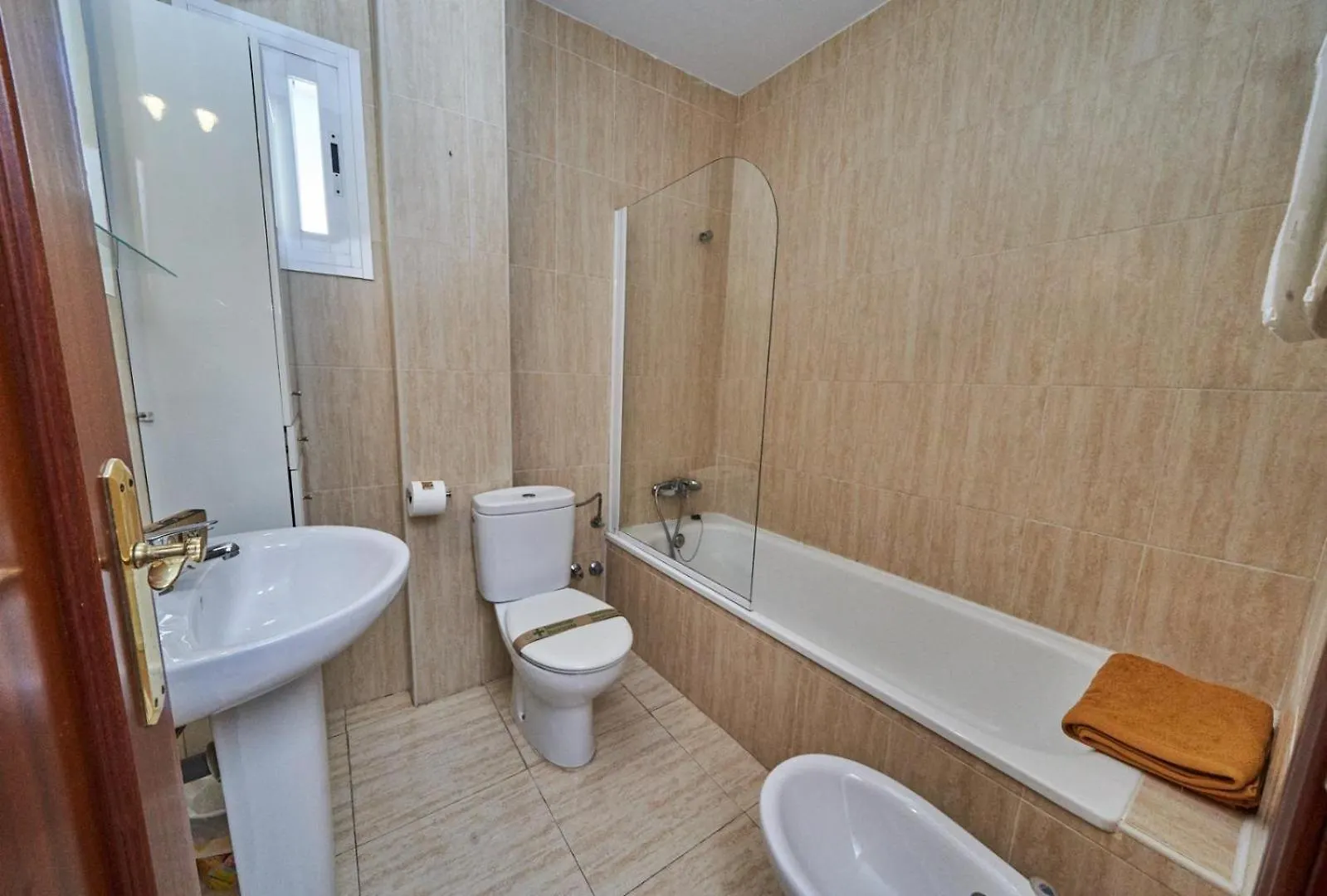 בית נופש נרחה Villa Pura - Private Jacuzzi & Heated Pool