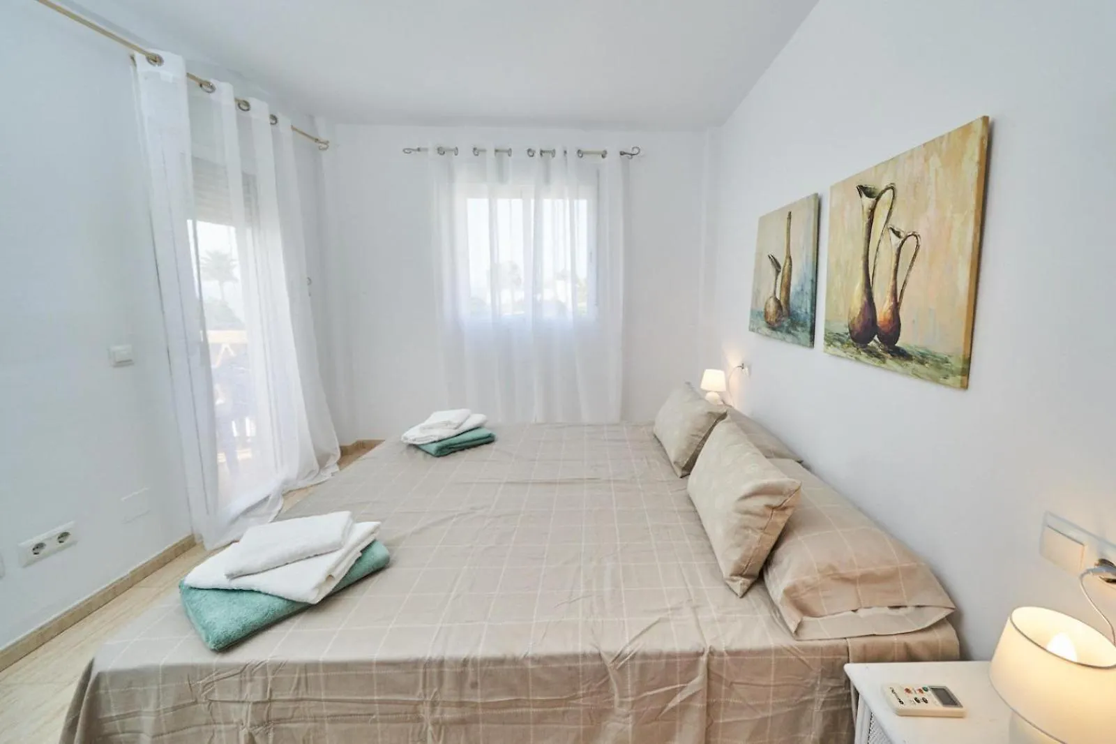 נרחה Villa Pura - Private Jacuzzi & Heated Pool ספרד